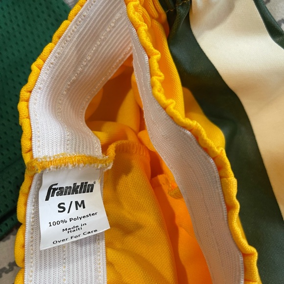 Like new Green Bay Packers football uniform - Picture 12 of 15